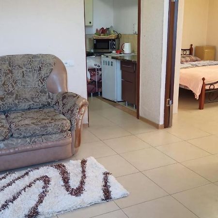 Hotel By The Sea Rozetta Sukhumi Bagian luar foto