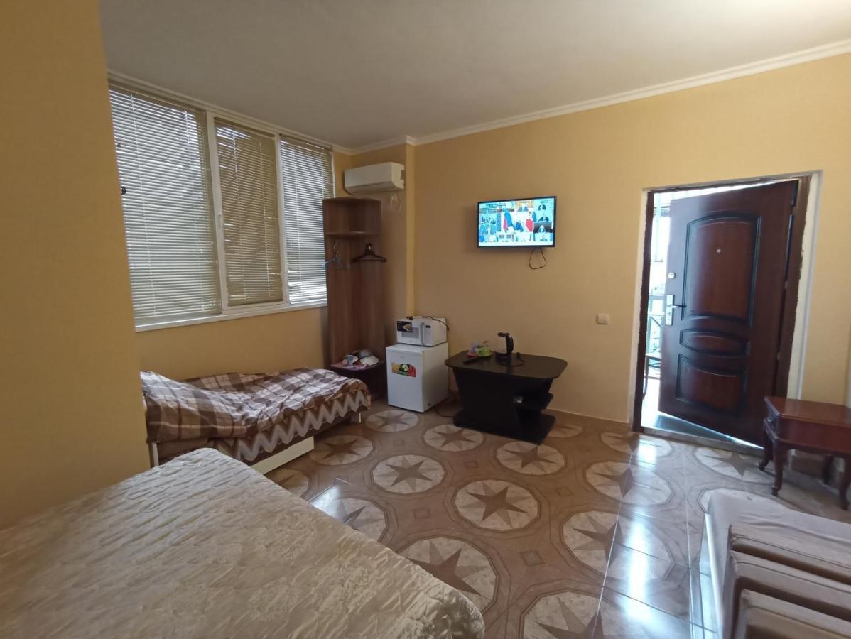 Hotel By The Sea Rozetta Sukhumi Bagian luar foto