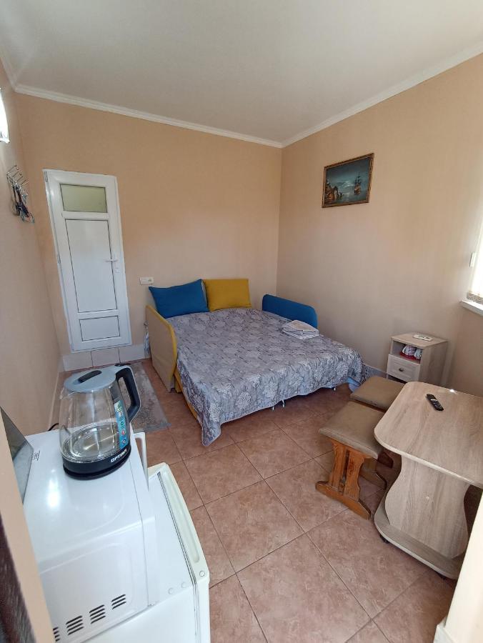 Hotel By The Sea Rozetta Sukhumi Bagian luar foto