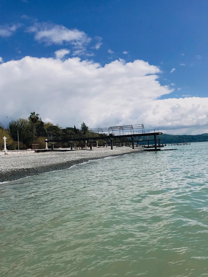 Hotel By The Sea Rozetta Sukhumi Bagian luar foto